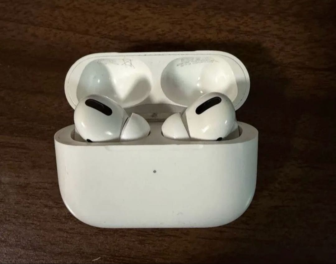 AirPods Pro 本体 ホワイト 充電ケース付き 第2世代