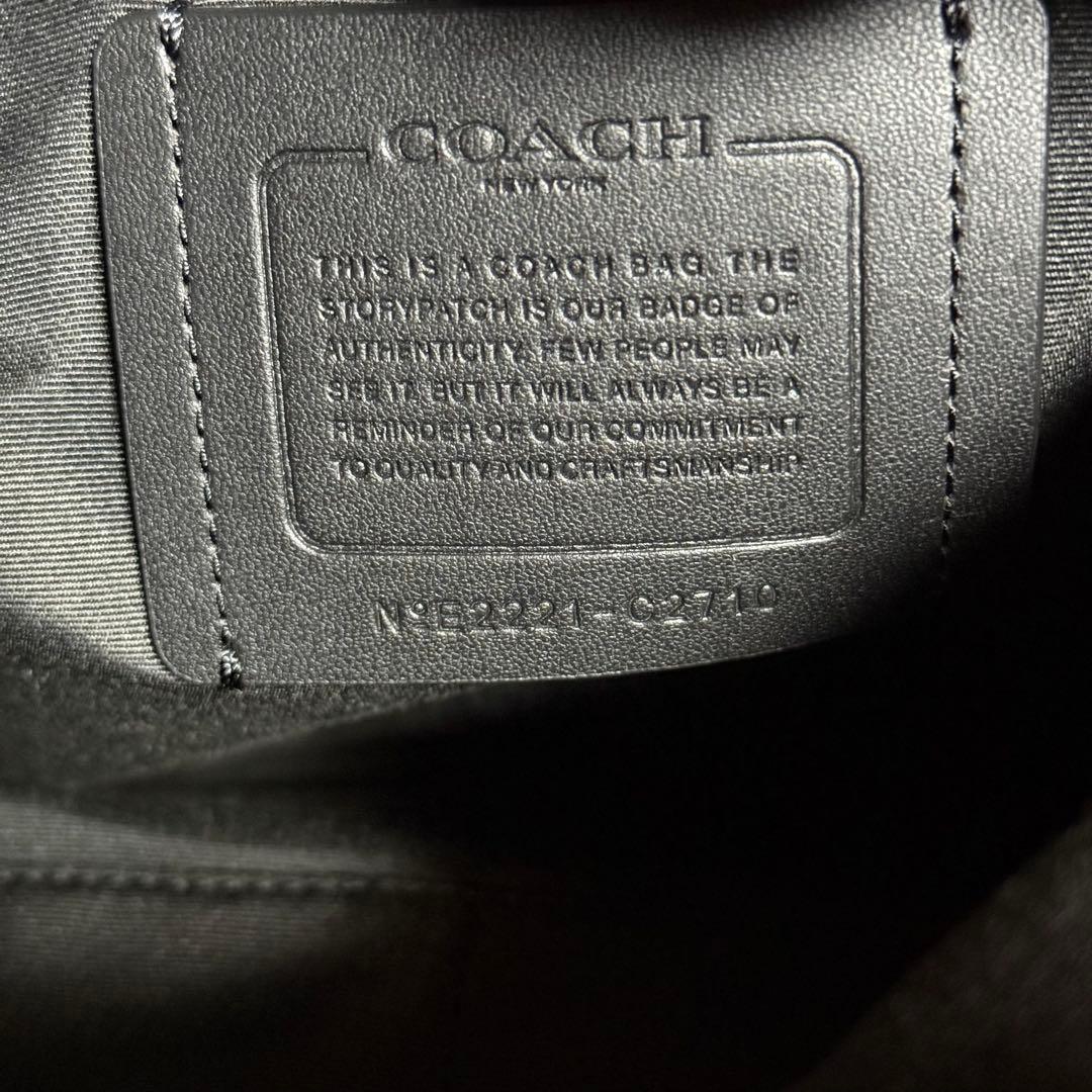 極美品⭐️ コーチ　トラック　バックパック　黒　c2710 リュック　ブラック