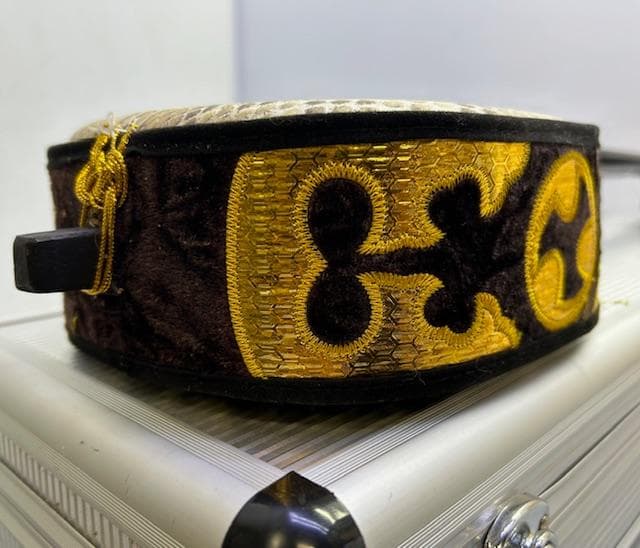 三味線　アルミハードケース付き　三線　楽器　程度良好！