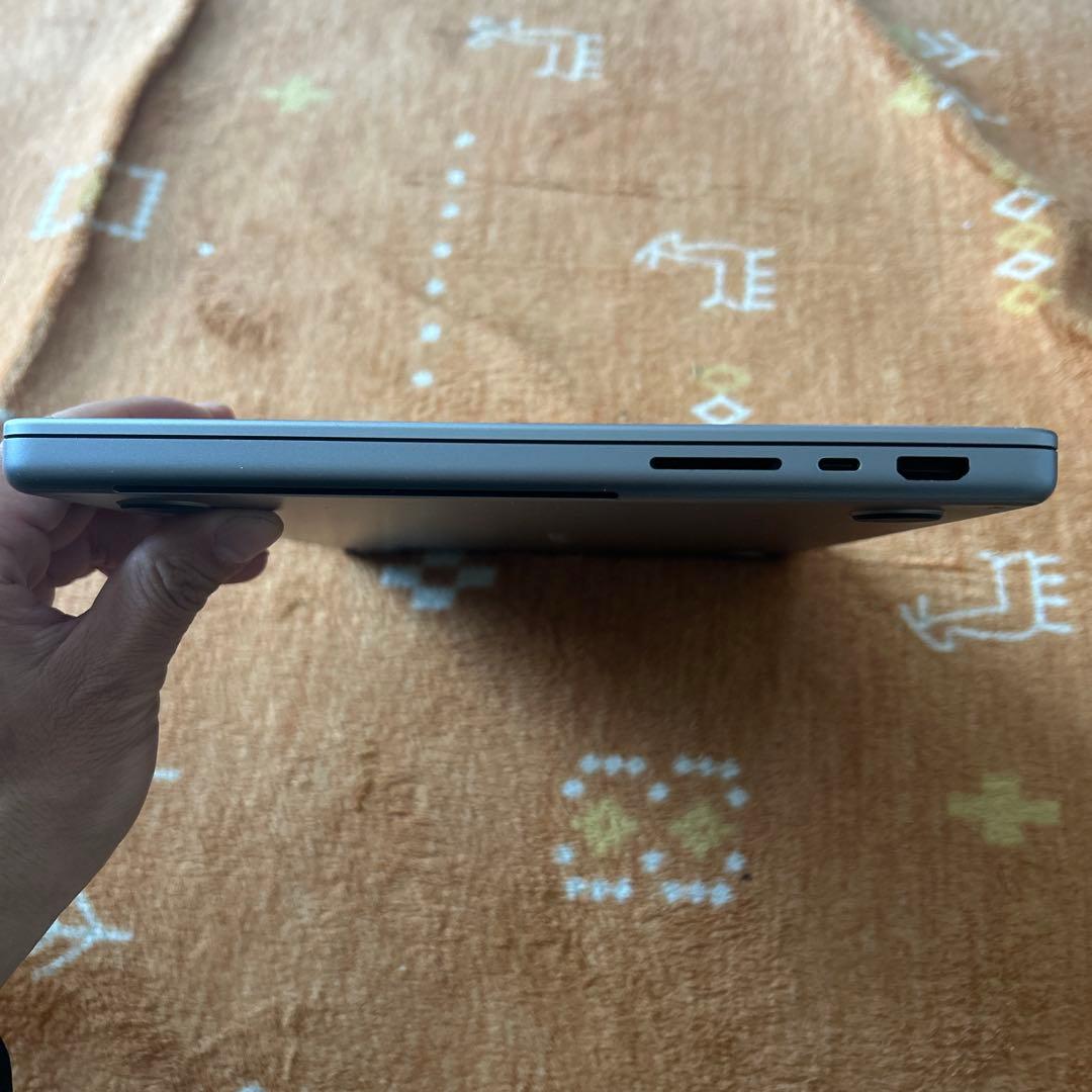 MacBookPro 14インチ M1 16/500GB 14core