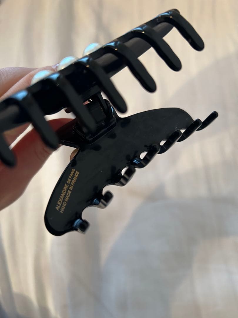 アレクサンドルドゥパリ　M クリップ　パール・ブラック