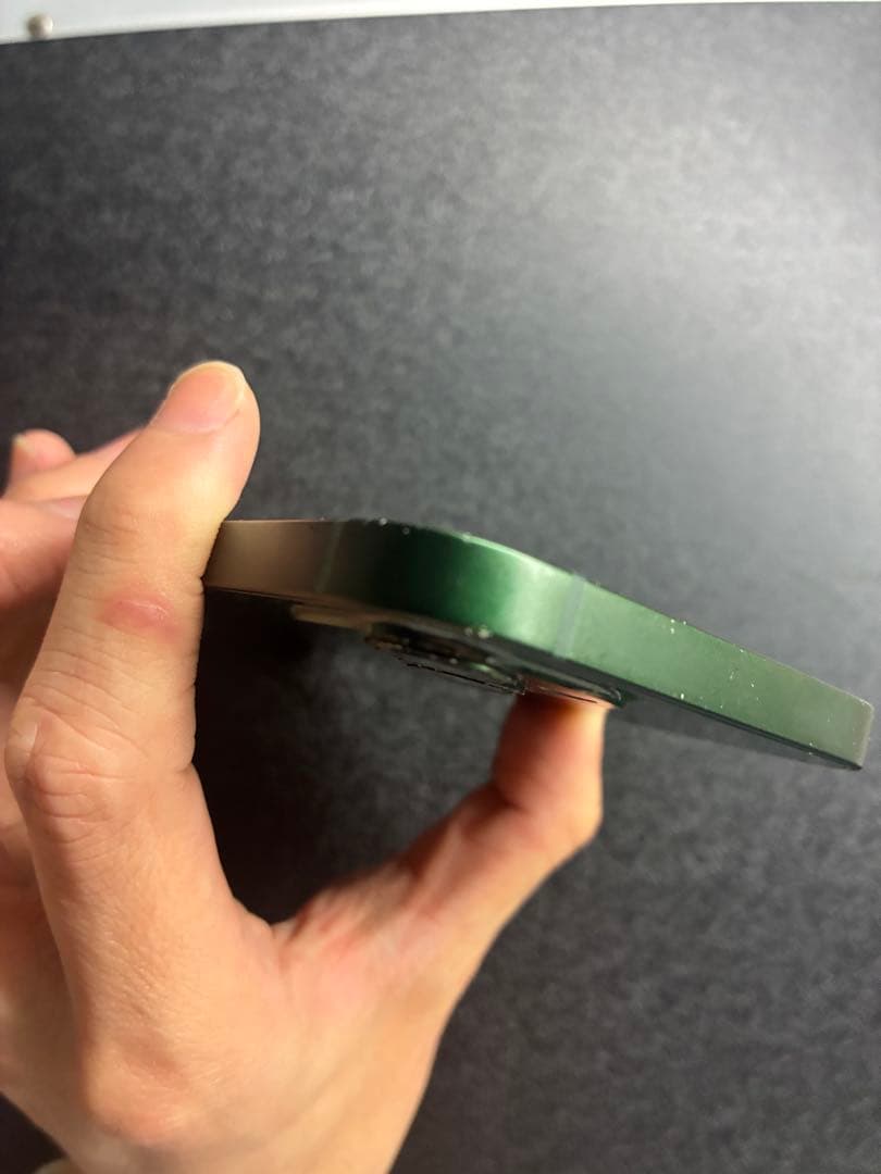 Apple iPhone 13 256GB グリーン 画面にひびあり