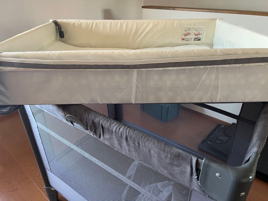 ココネルエアープラス アップリカ ベビーベッド 匿名発送 送料無料