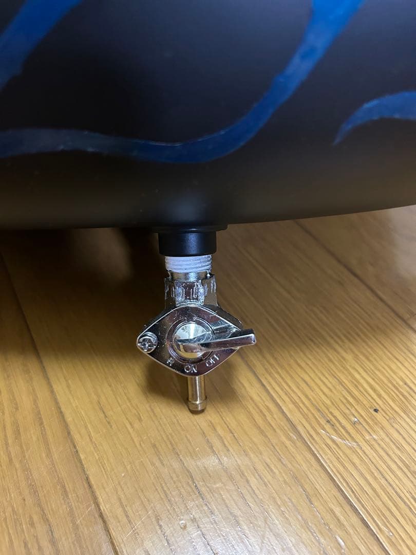 ピーナッツタンク　ネオファクトリー製　汎用品　ハーレー