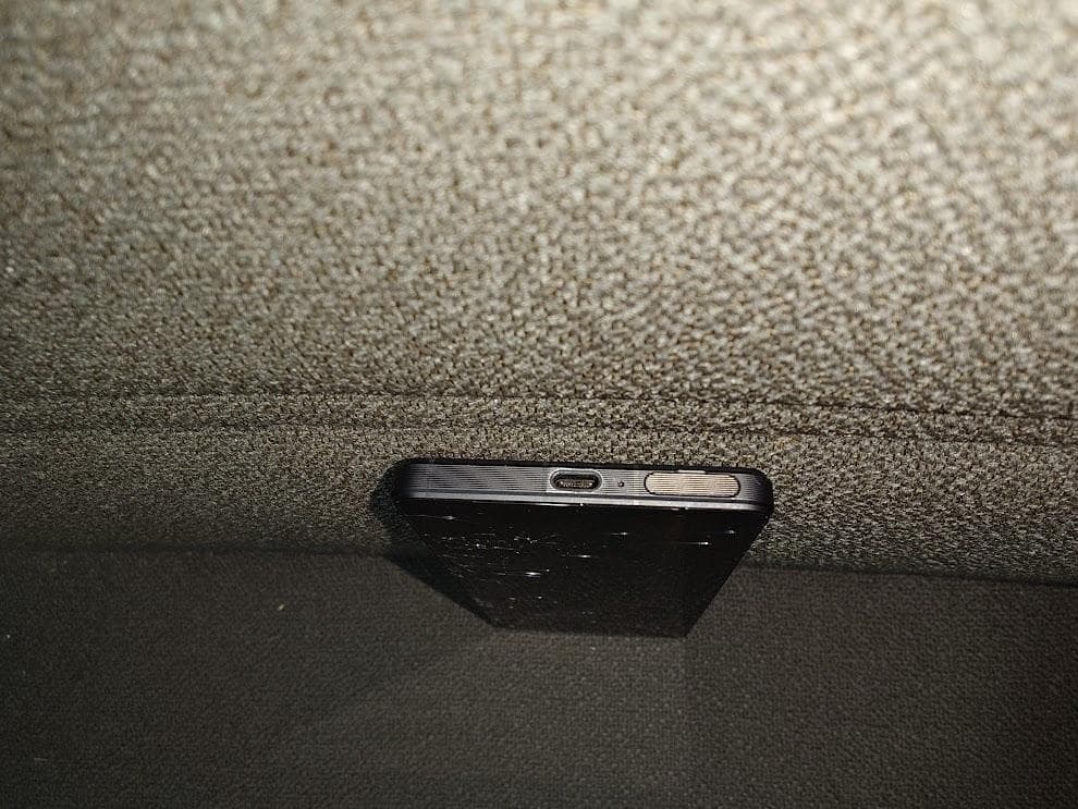 SONY XPERIA 1Ⅵ XQ-EC44 simフリー 本体 画面にひびあり