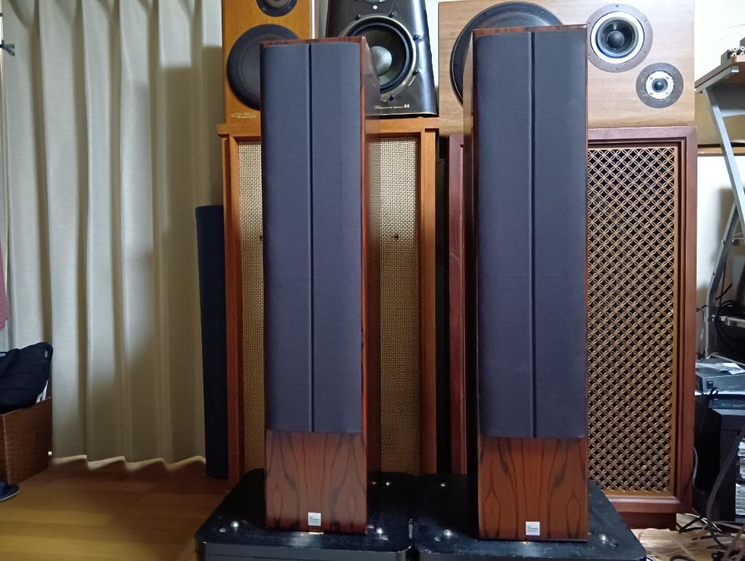 ウィーンアコースティック Vienna Acoustics BACH GRAND