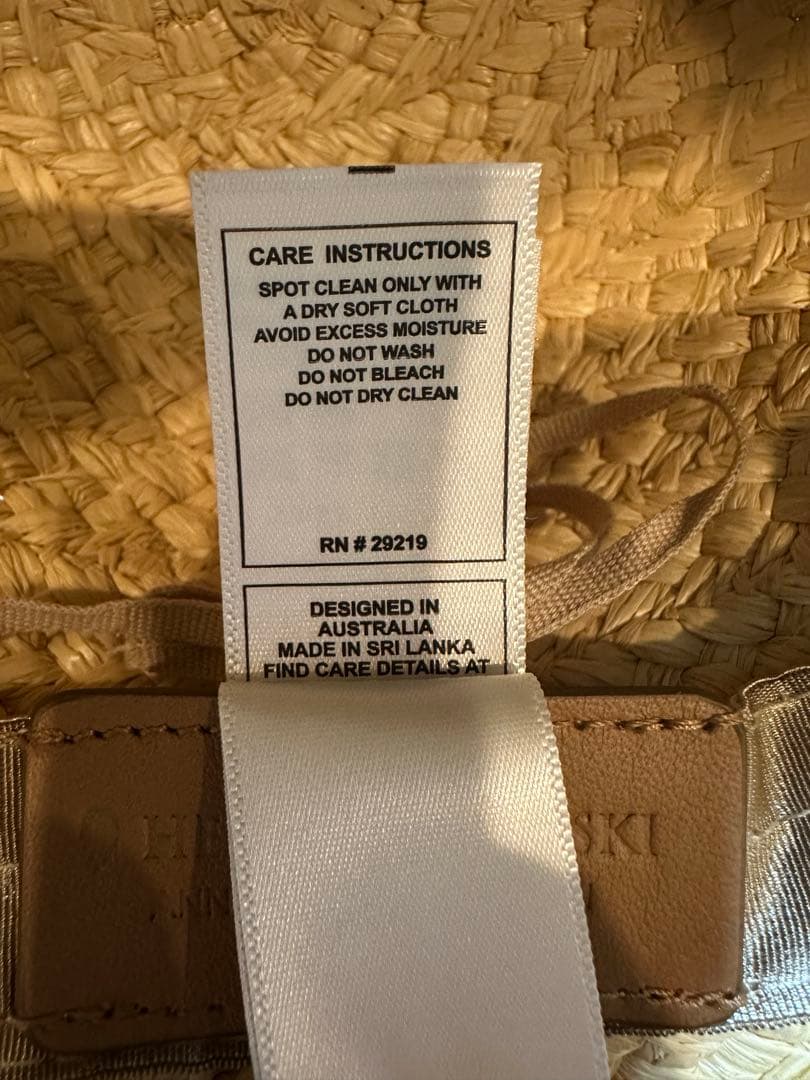 ヘレンカミンスキー　ハット　新品未使用