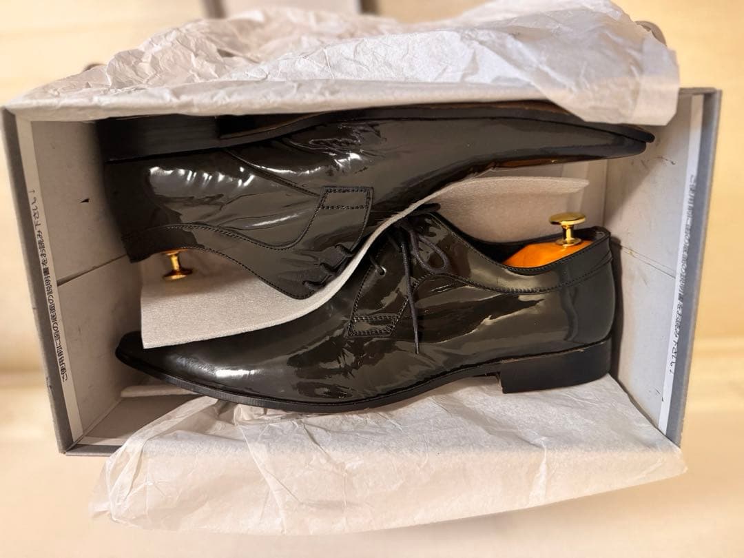 ★美品★フープディドゥ エナメル ポインテッドトゥ シューズ グレー 27センチ