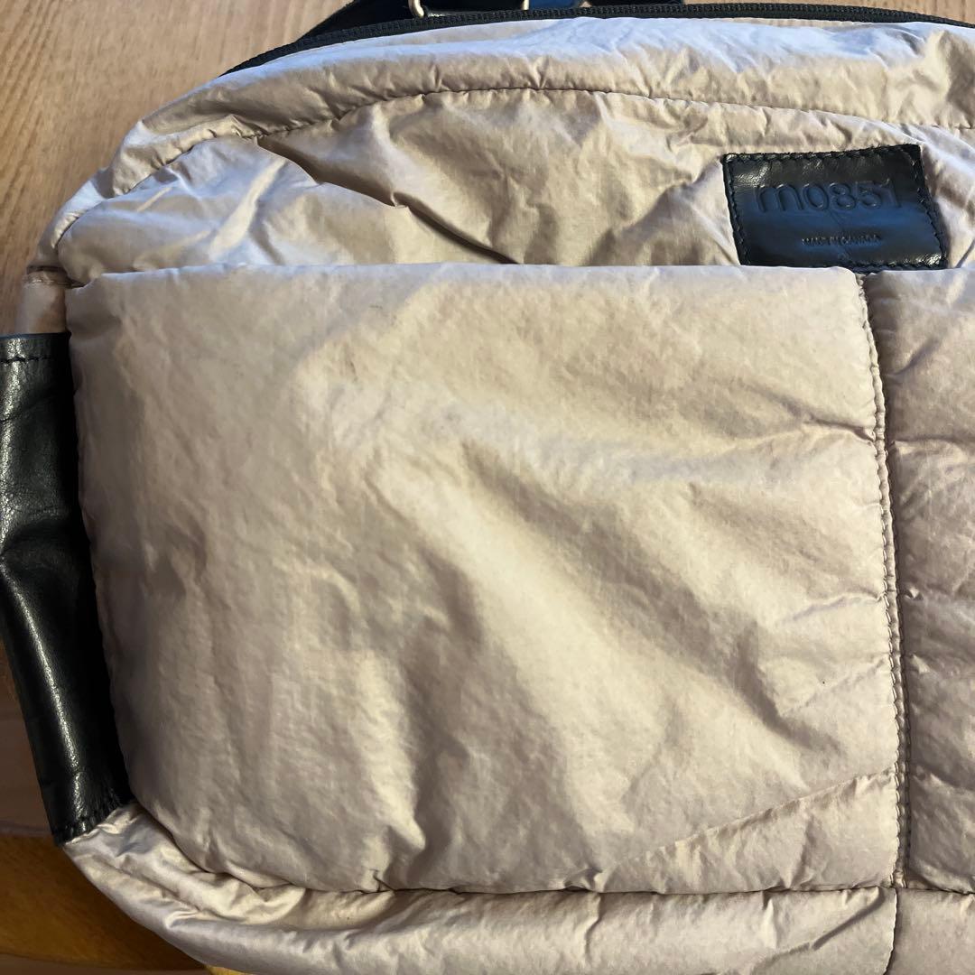 【美品】m0851 テニスバッグ アニリンレザー ブラック