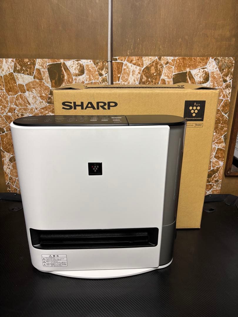 高年式！シャープ 加湿セラミックファンヒーター HX-SK12-W 2023年製