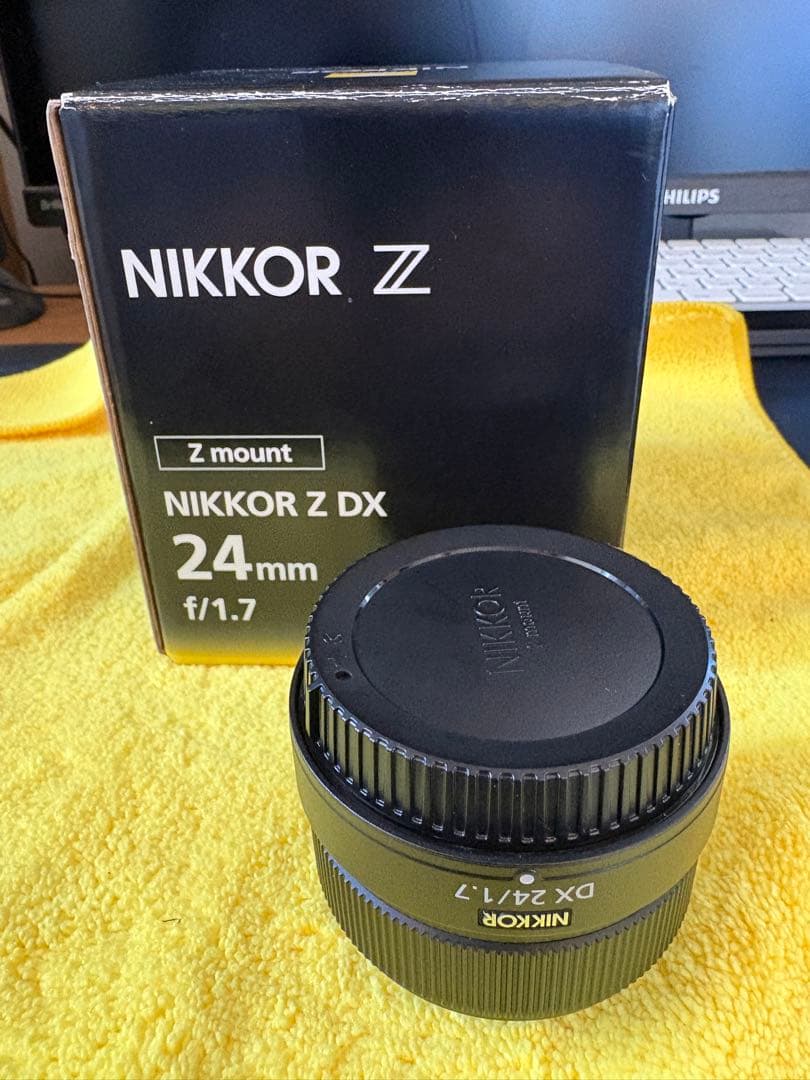 【新品同様】NIKKOR Z DX 24mm f/1.7 レンズフィルタ付