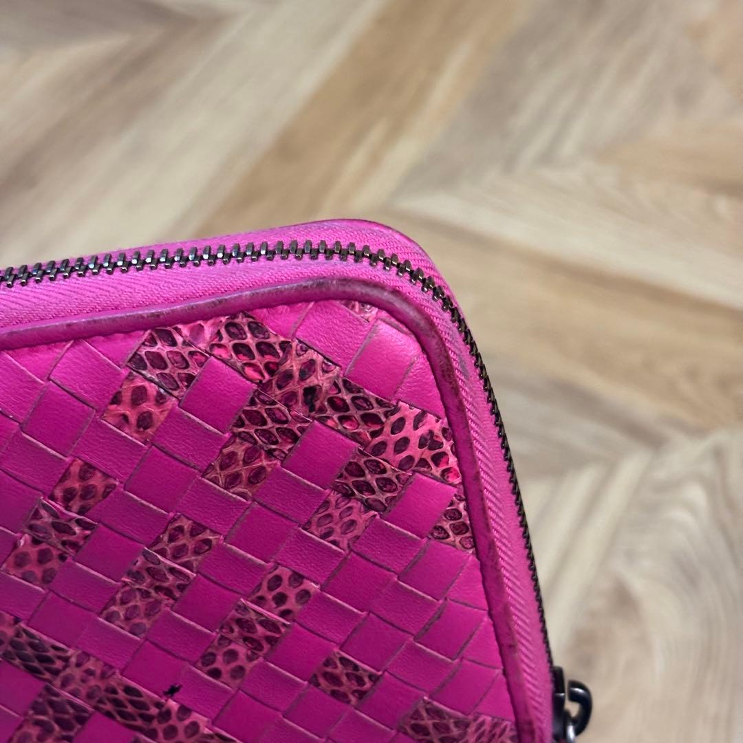 【美品】ボッテガヴェネタ ラウンドジップ アイヤーズ イントレチャート 長財布