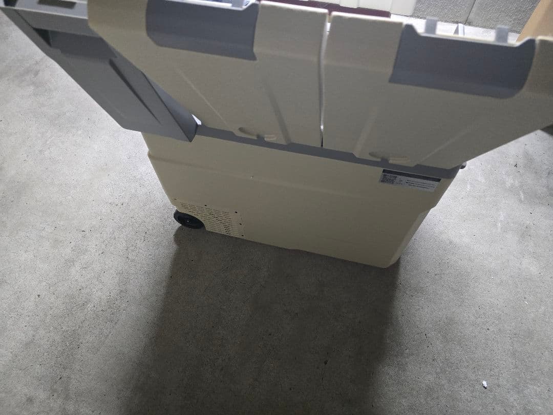 車載冷蔵庫 SAMONIC 55L　バッテリー付き