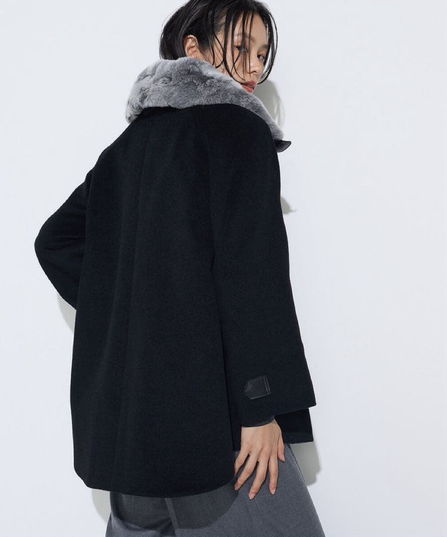 ⭐️とろこげ様⭐️コムサプラチナK.T　アンゴラウール Aラインショートコート