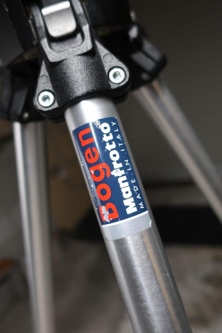 Manfrotto (Bogen)　三脚