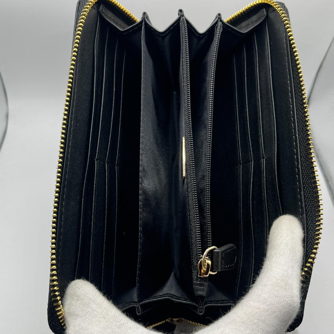 特価 未使用 Vivienne Westwood 長財布 大人気 型押し 黒