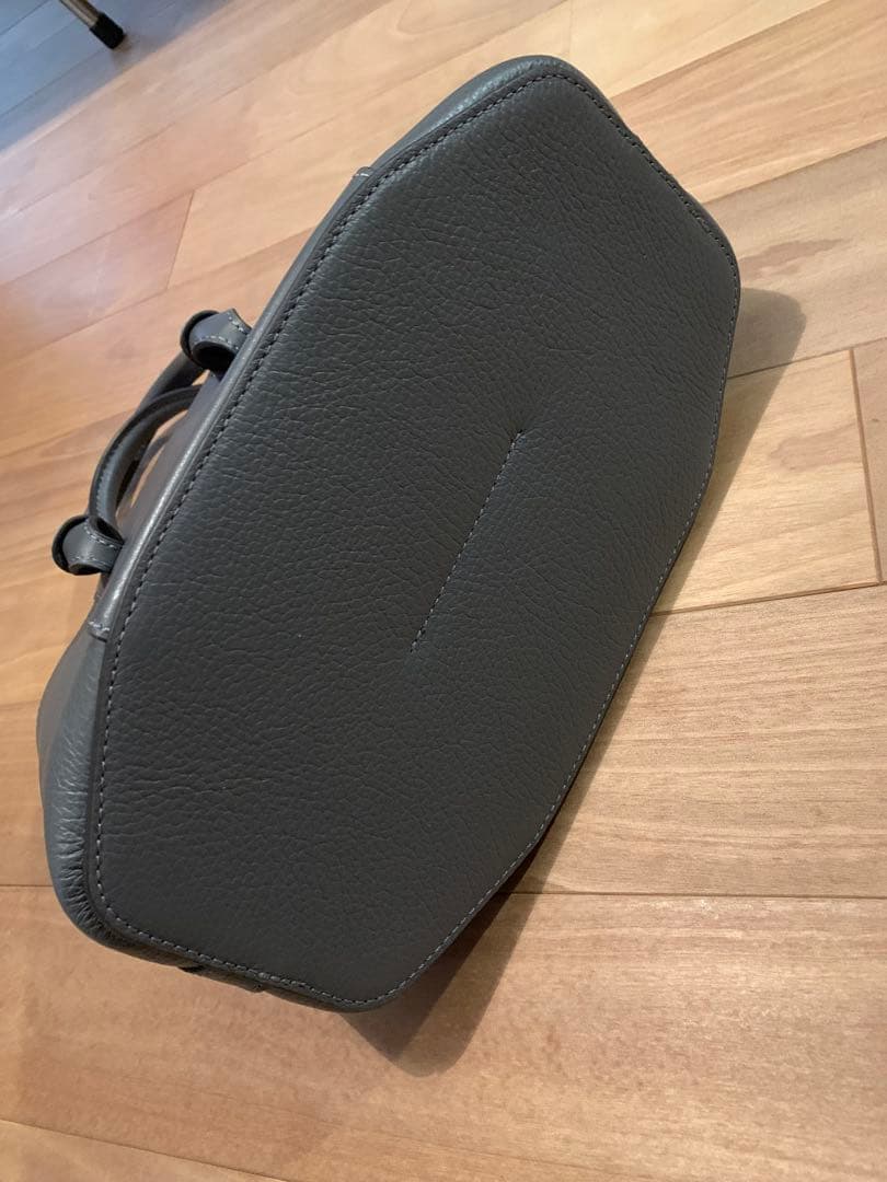 【美品】FURLA グレー ハンドバッグ