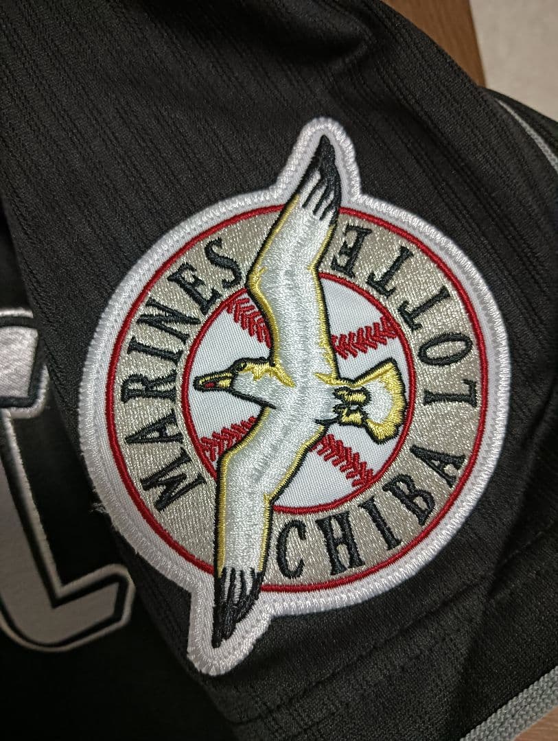 マジェスティック 千葉ロッテ 井口資仁 復刻ビジター刺繍ユニフォーム 紙タグ付き