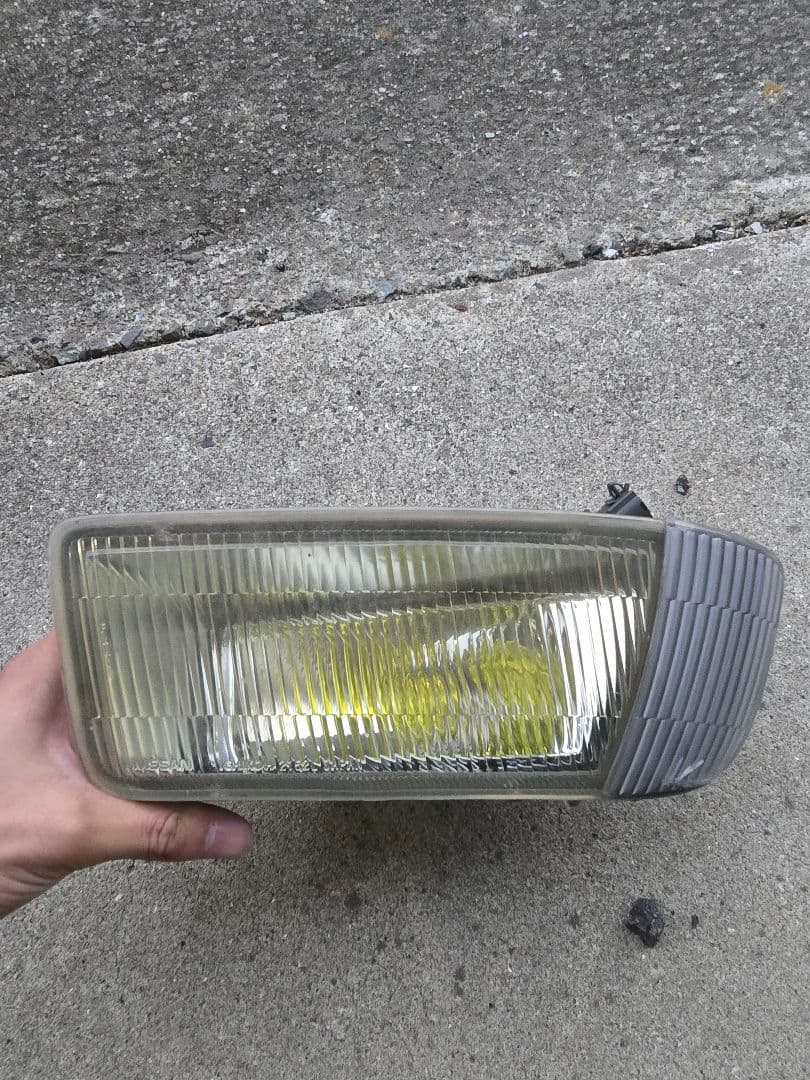 g50 プレジデント フォグランプ