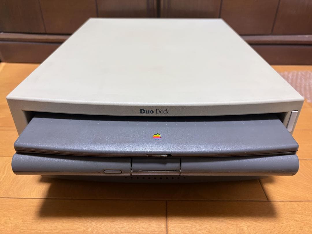 Macデスクトップ Macintosh Duo Dock & Powerbook Duo230