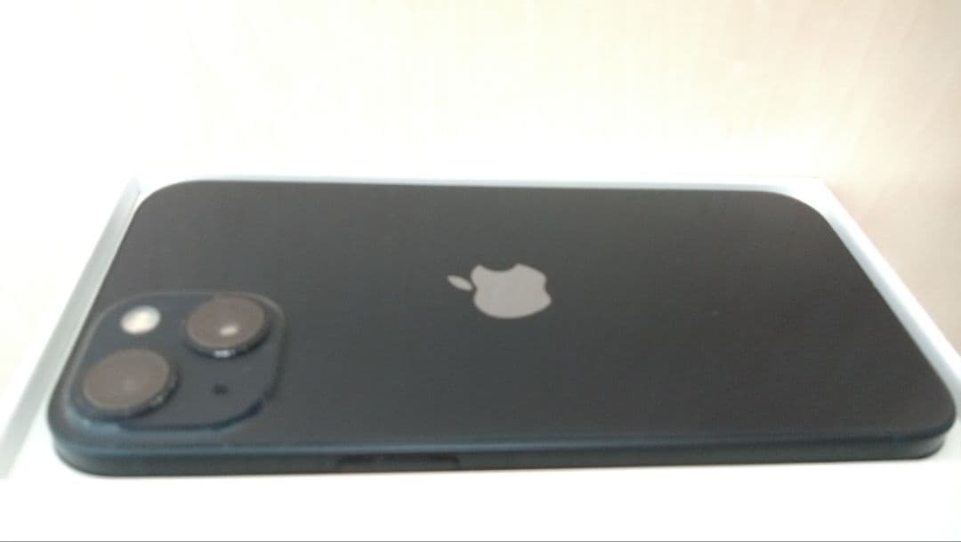 iPhone 13 128GB 電池容量84% 新品ガラスフィルム & ケース付