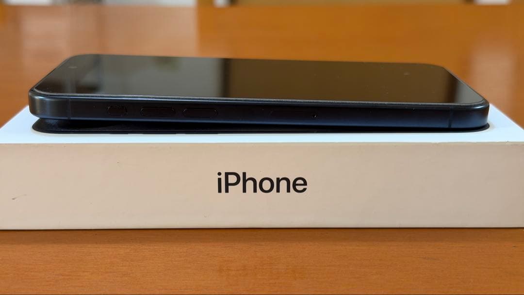 【極美品】iPhone 15 Pro Max ブルーチタニウム 256GB