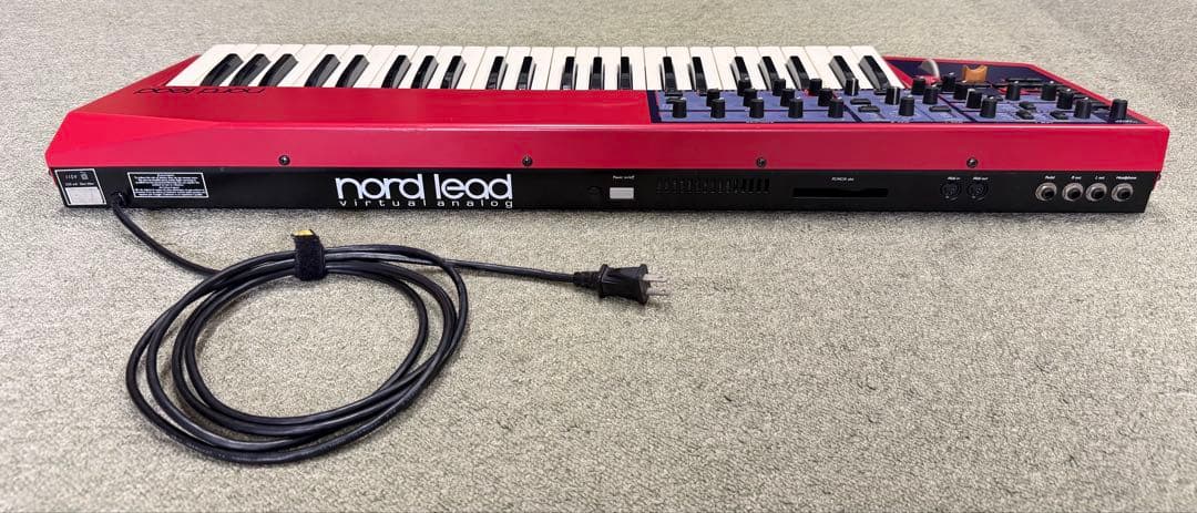Nord Lead シンセサイザー / バーチャルアナログキーボード