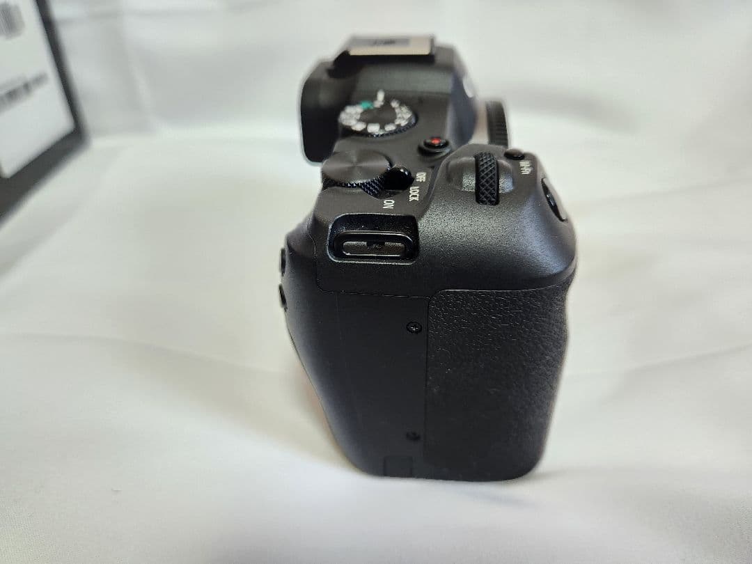 デジタルカメラ canon EOS R8