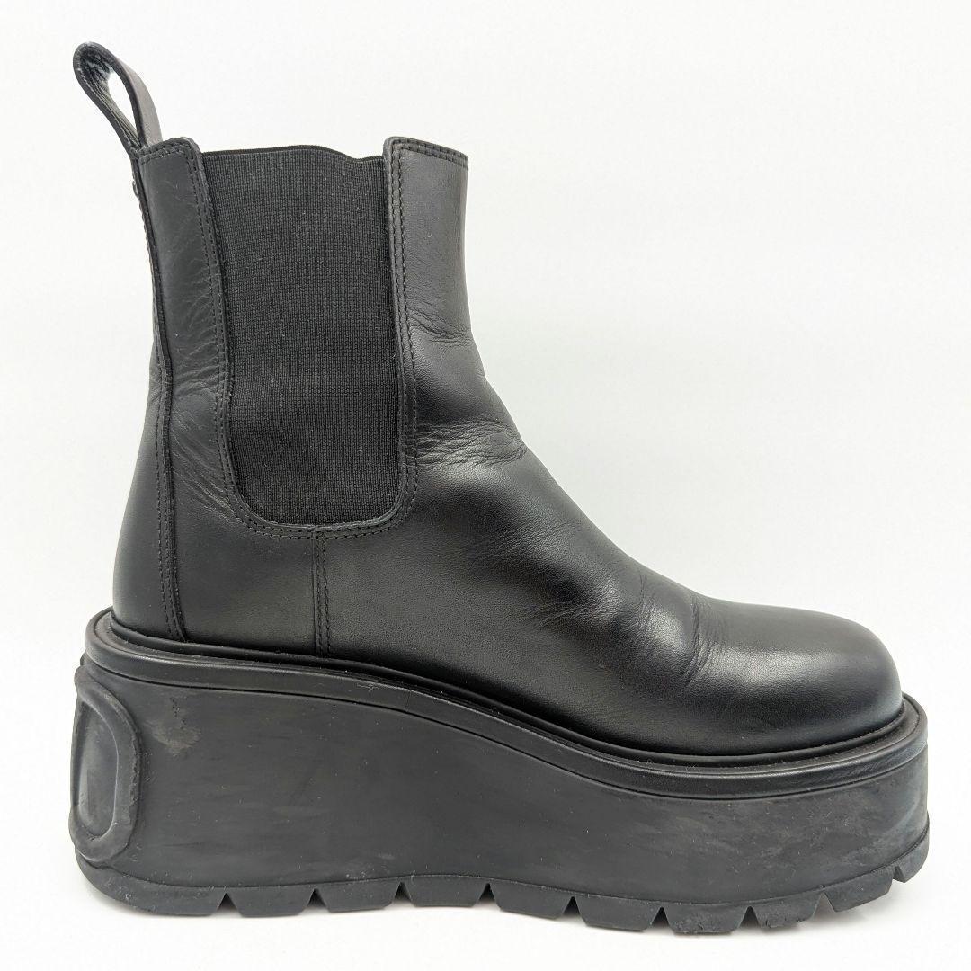 VALENTINO 厚底 サイドゴアブーツ ユニークフォーム Vロゴ