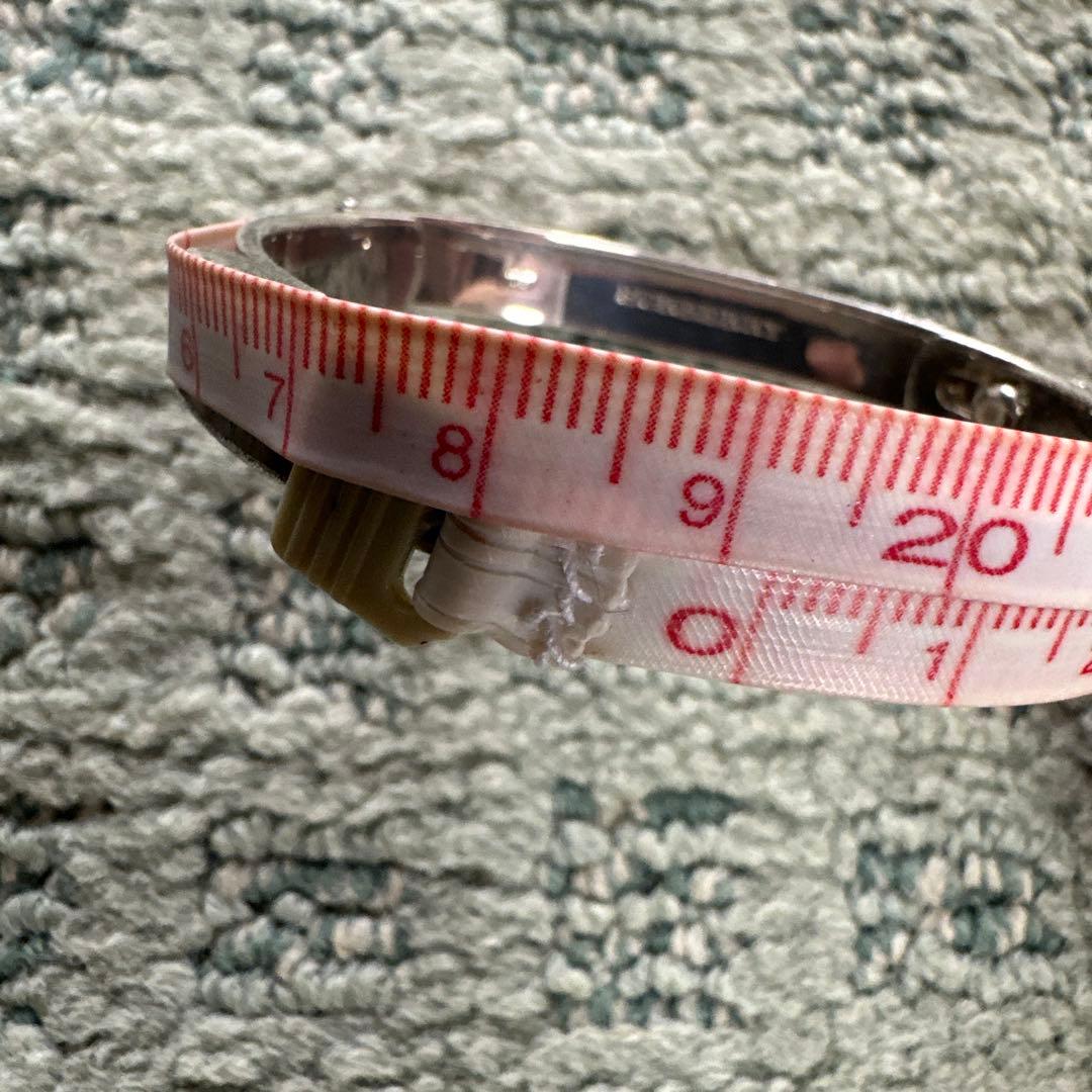 バーバリー シルバーバングル ブレスレット