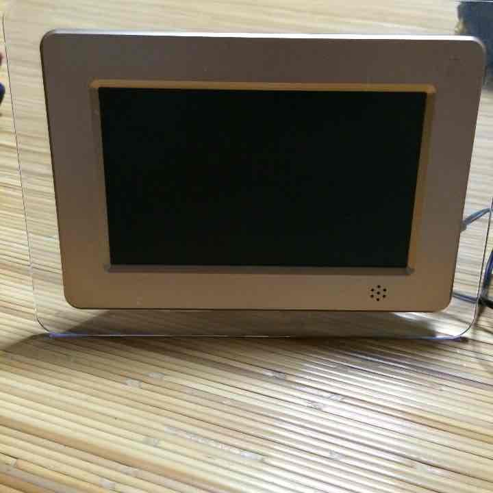 デジタルフォトフレーム