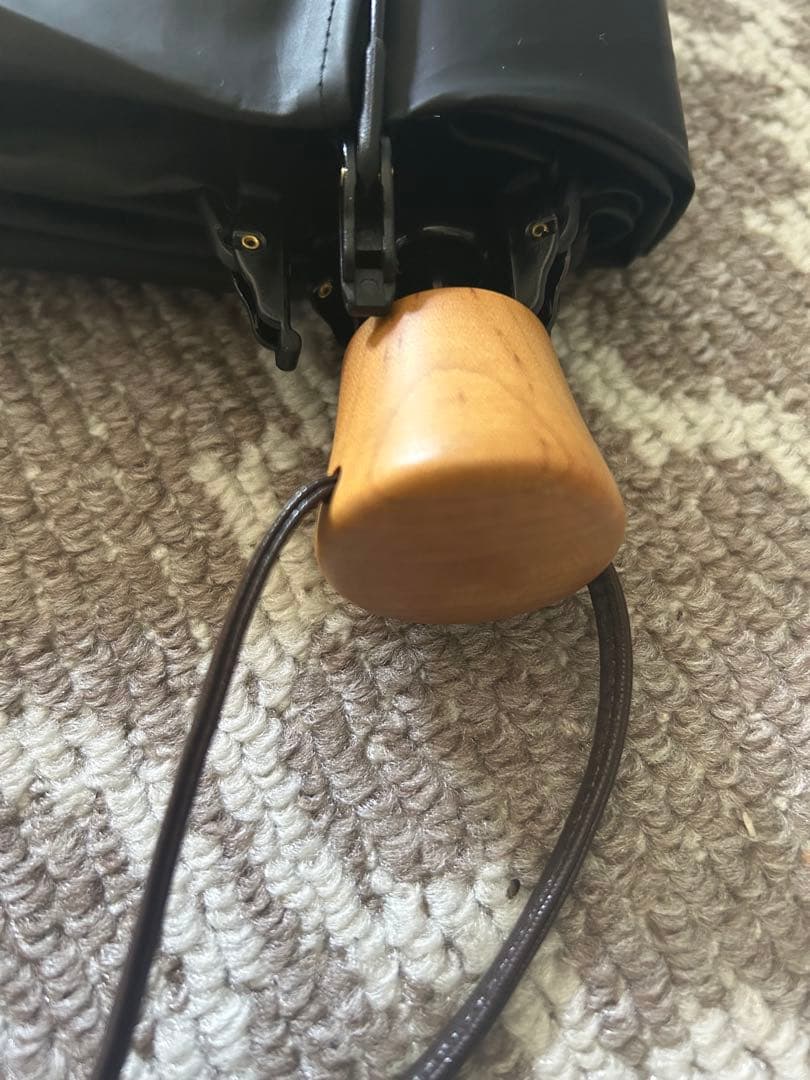 サンバリア折りたたみ日傘 ３段折 / コンビ　ブラック　美品