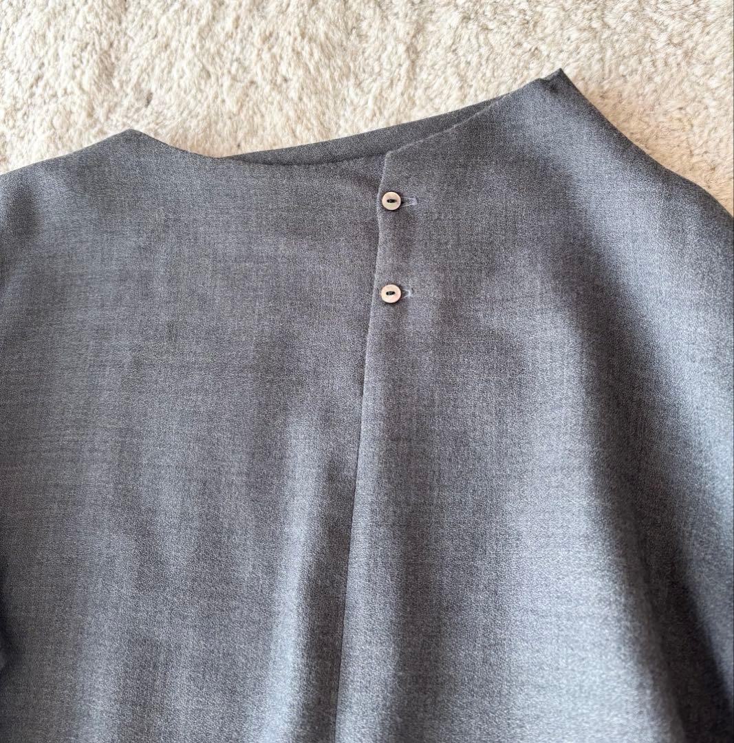 ミズイロインド　コクーンワンピース　アシンメトリー　変形　バックボタン　グレー