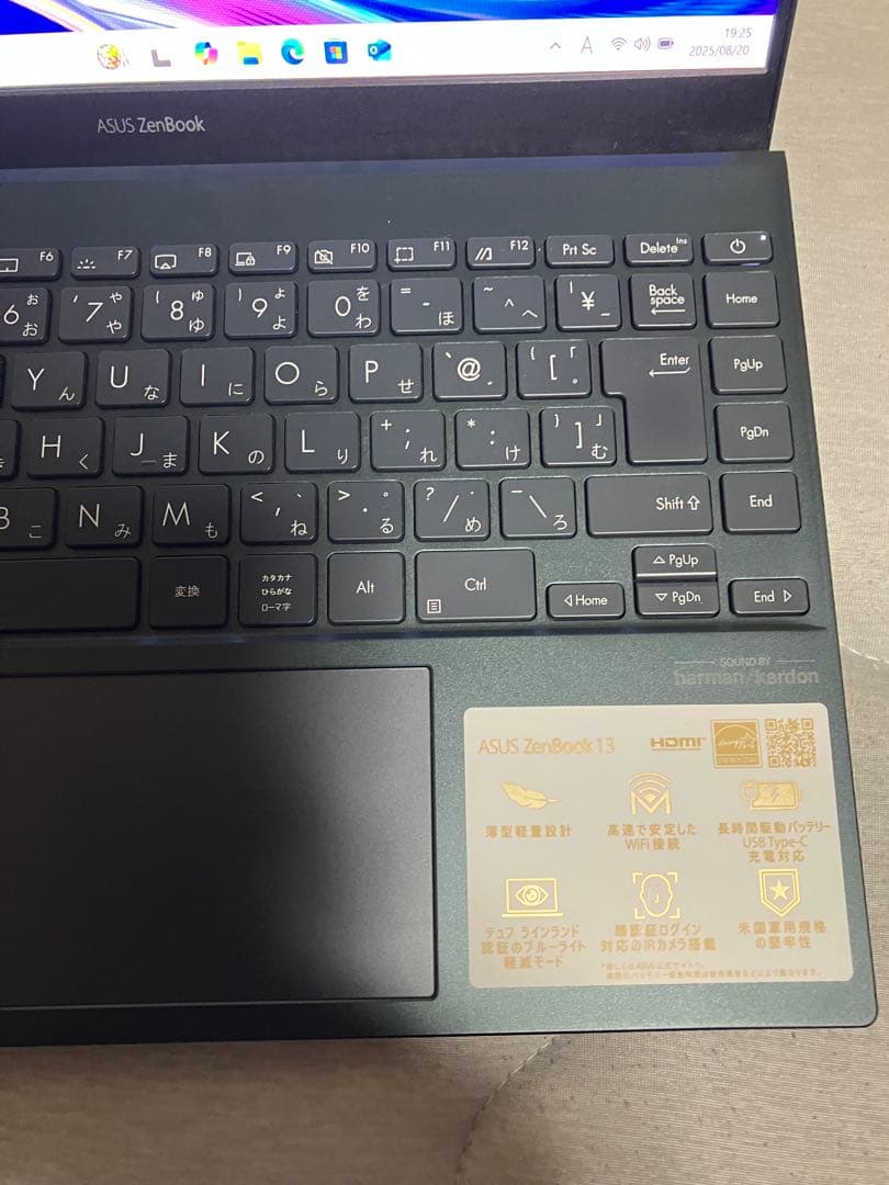 asus zenbook UX325E 有機EL Core i7 メモリ16GB