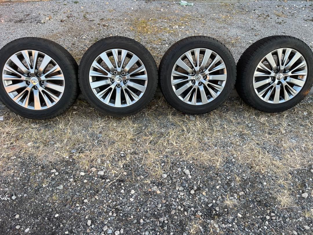 20ヴェルファイア ゴールデンアイズ2 純正ホイールスタッドレスタイヤ４本セット