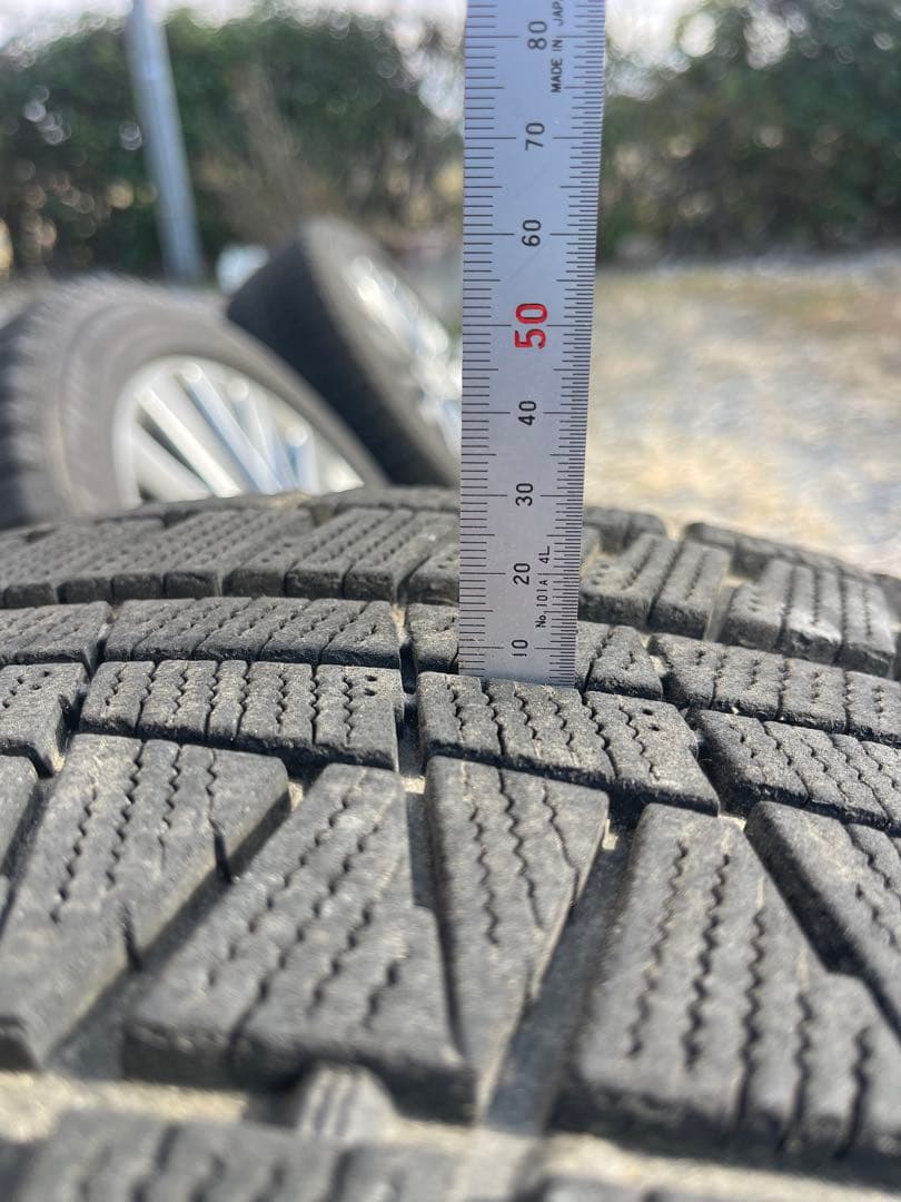 20ヴェルファイア ゴールデンアイズ2 純正ホイールスタッドレスタイヤ４本セット