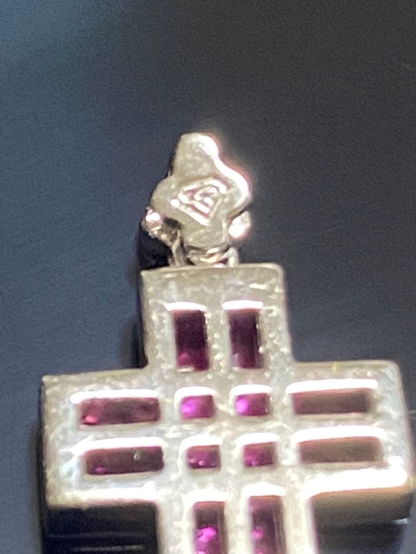 ルビー十字架型ペンダントヘッドk18 wg