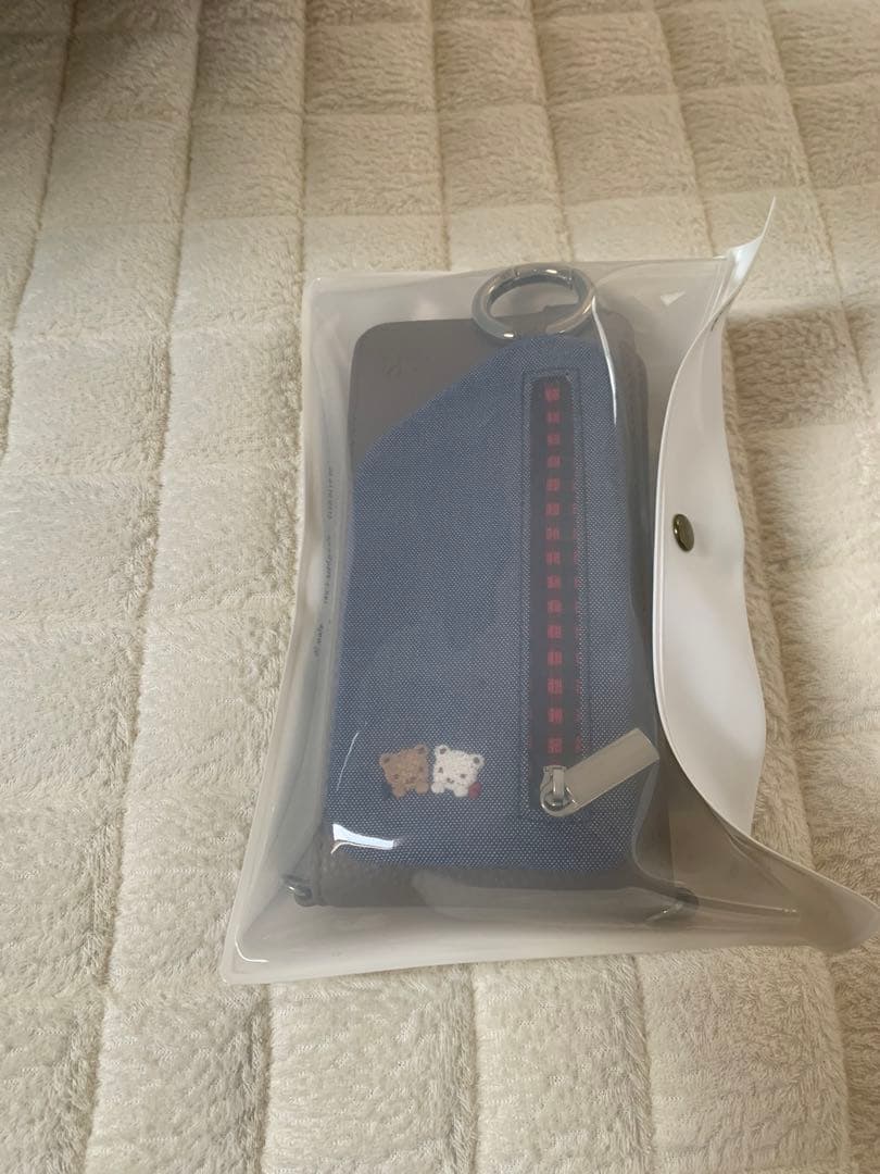 ファミリア　ajewコラボスマホケース