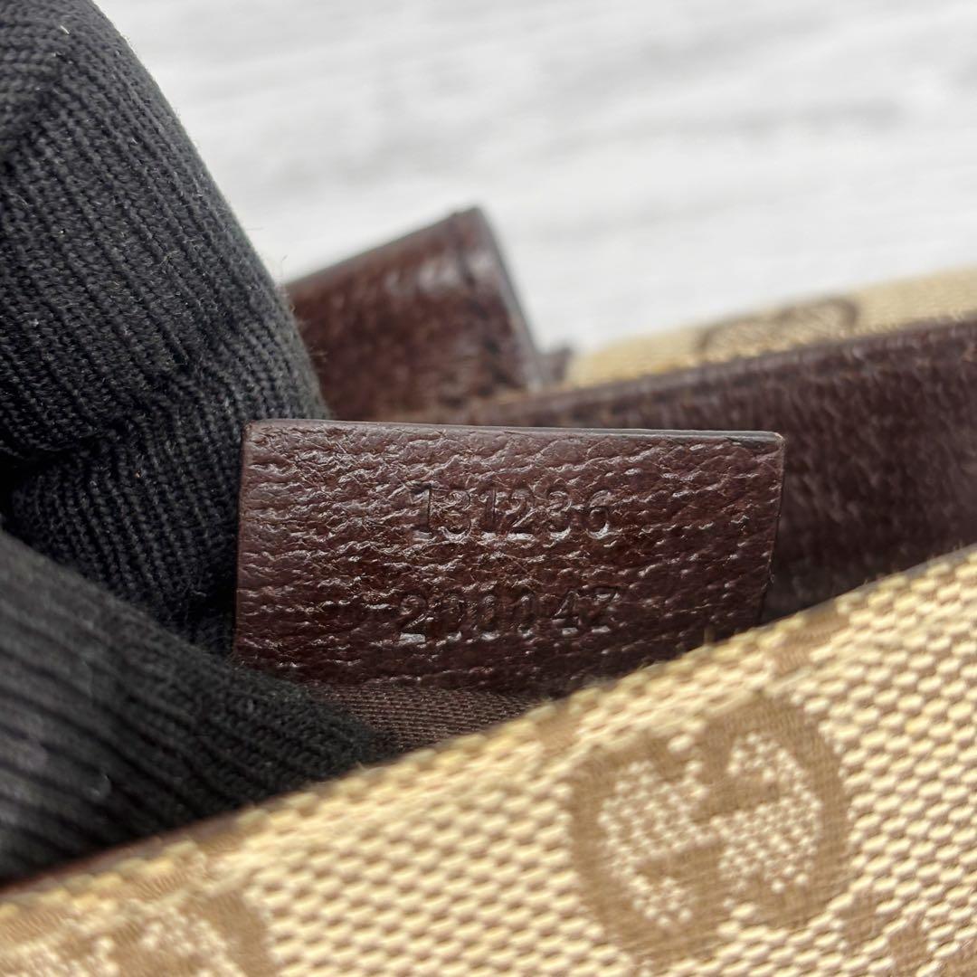 極美品　GUCCI グッチ　ボディーバッグ　ウエストバッグ　S812