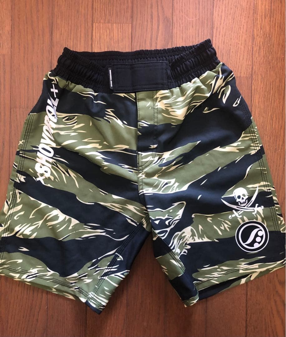 shoyoroll neighborhood コラボノーギショーツ　カモ柄