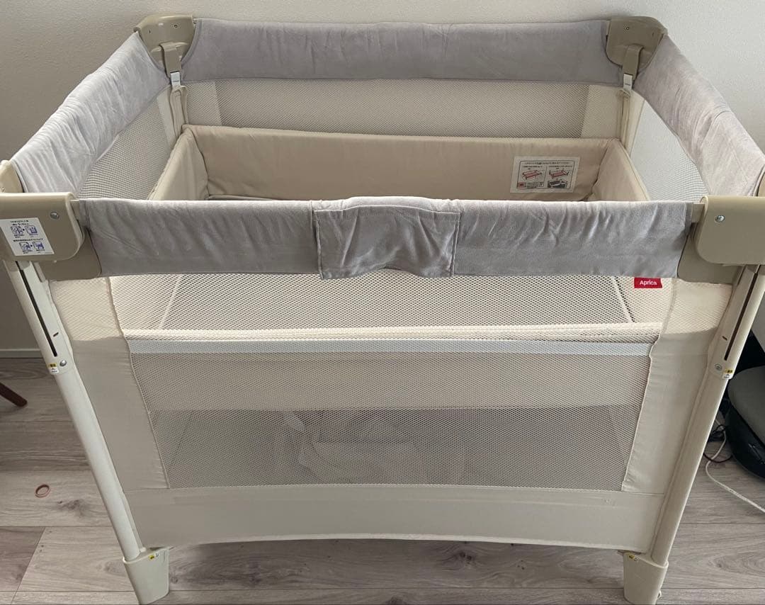 【美品】Aprica(アップリカ) ベビーベッド ココネルエアープラス AB