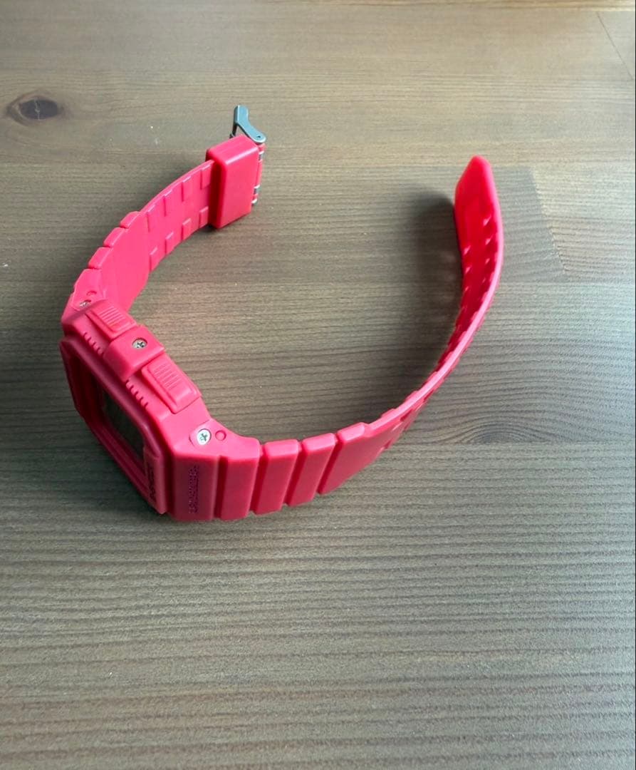 廃盤レアカラーCASIO G-SHOCK GLS-5500MM