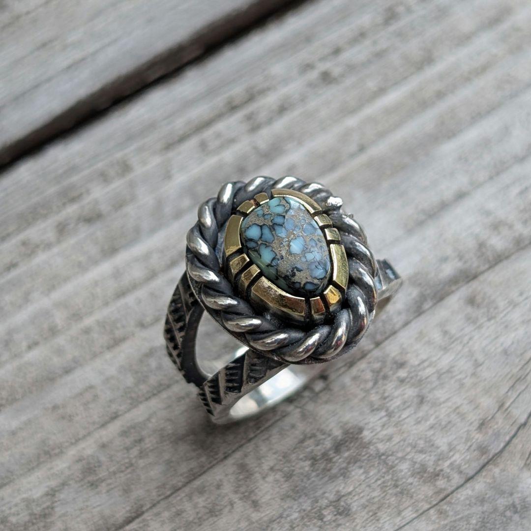 ハンドメイドのターコイズリング　インディアンジュエリー風
