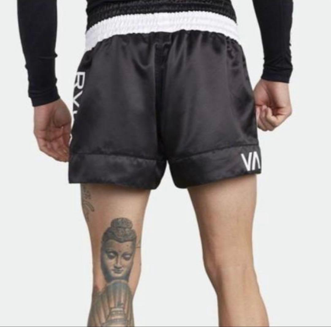 新品　RVCA SPORTルーカ スポーツ　ショーツ　L　黒ｘ白(格闘技）