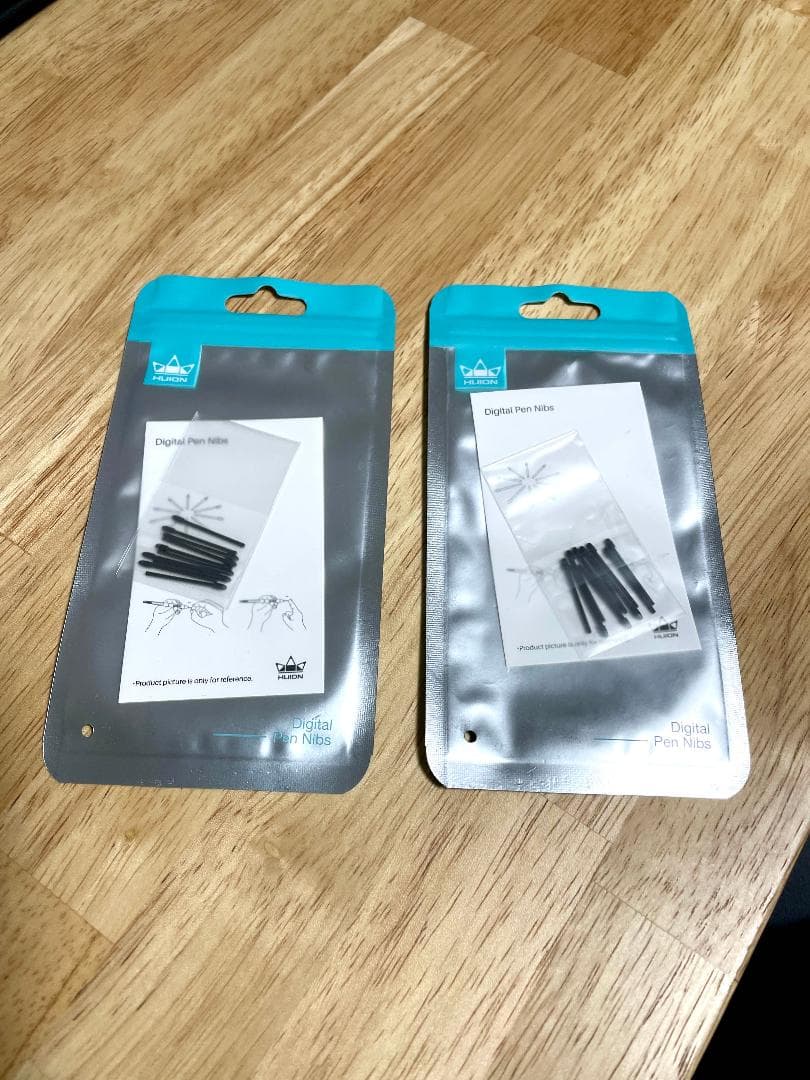 【スタンド付き美品】HUION KAMVAS PRO19　4K液晶ペンタブ