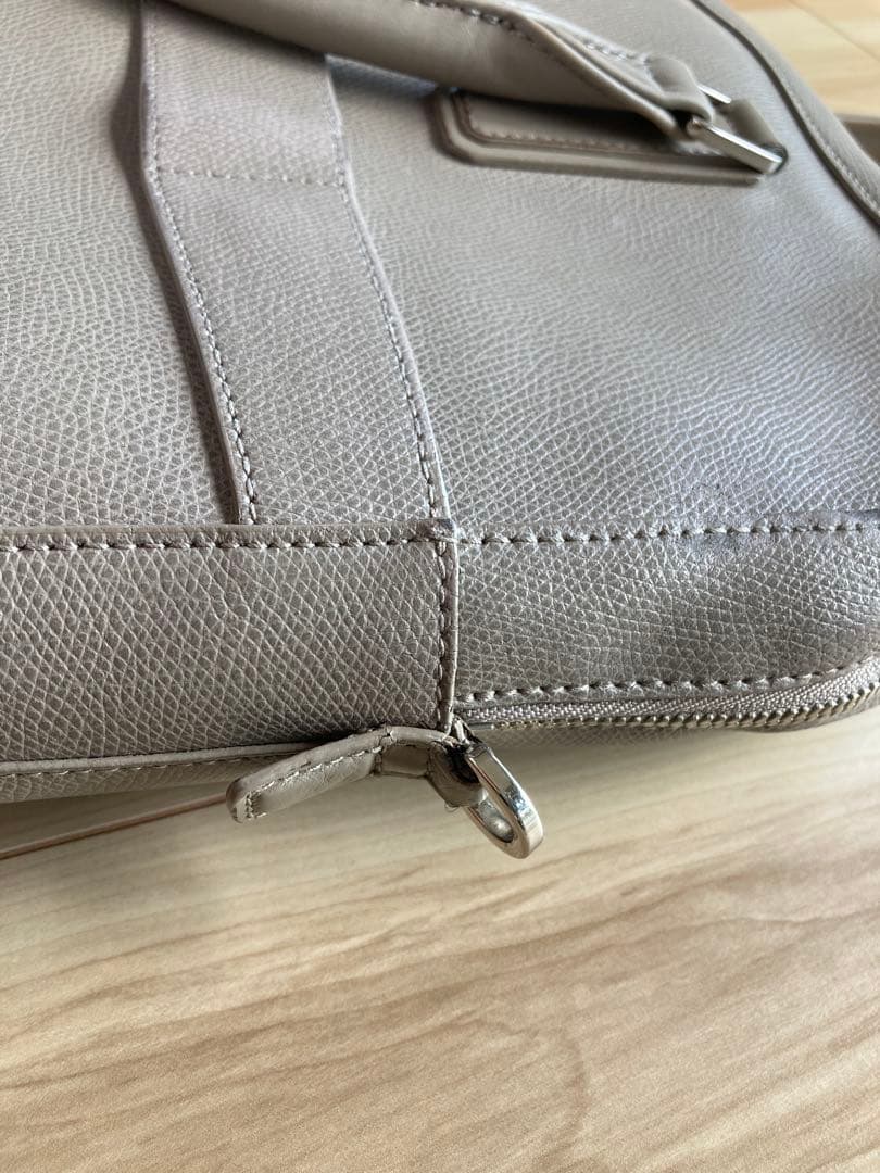 FURLA ライトグレー　レザーブリーフケース MAN MARTE
