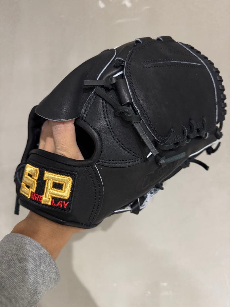 【ブラックフライデー】SURGE PLAY 軟式グローブ 黒