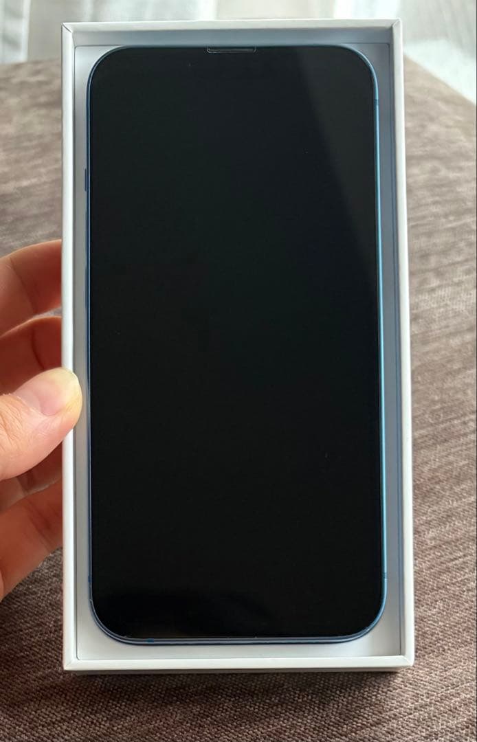 【美品】iPhone13 ブルー 本体 Apple