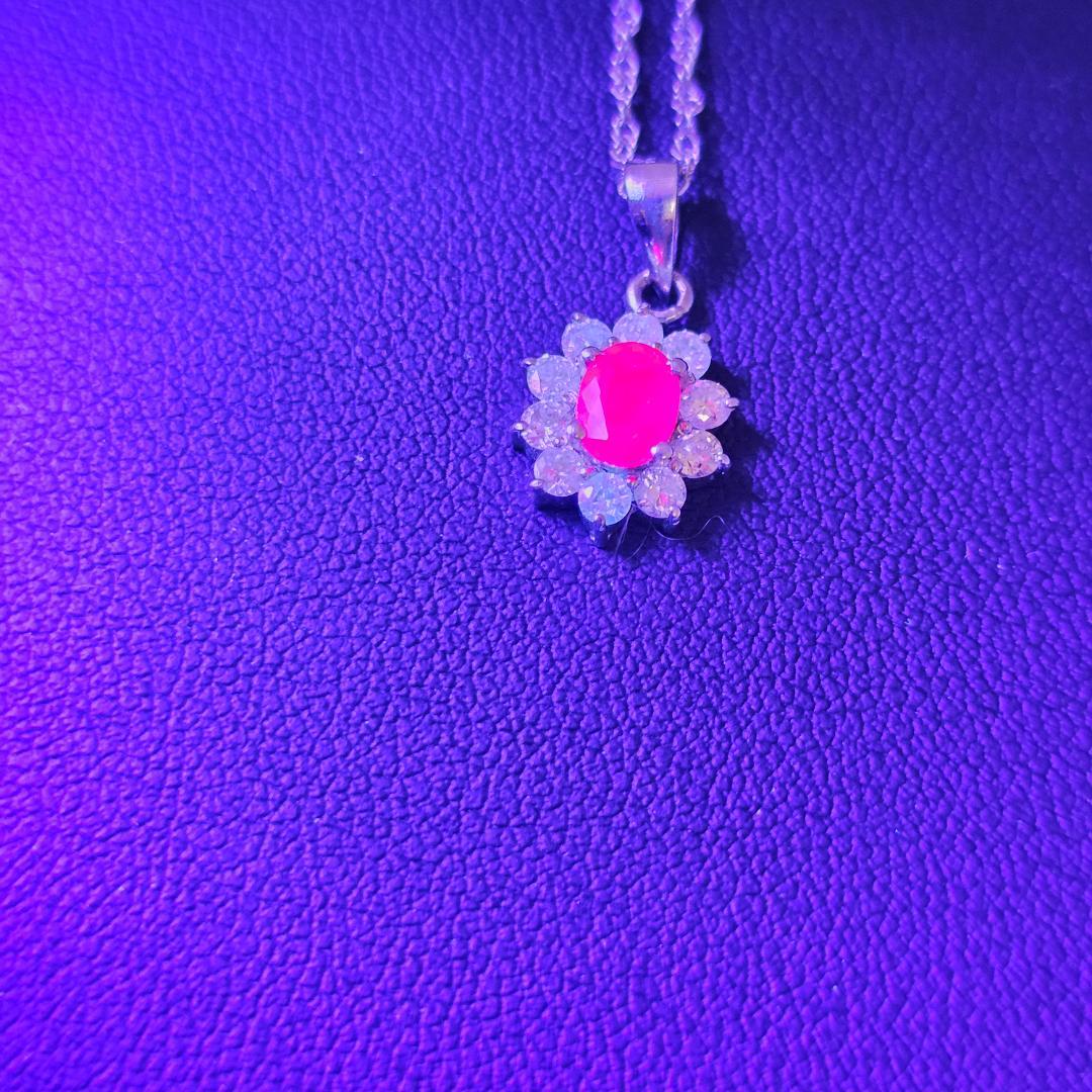 天然ルビー 0.3ct ダイヤモンド 取り巻き ネックレス Pt
