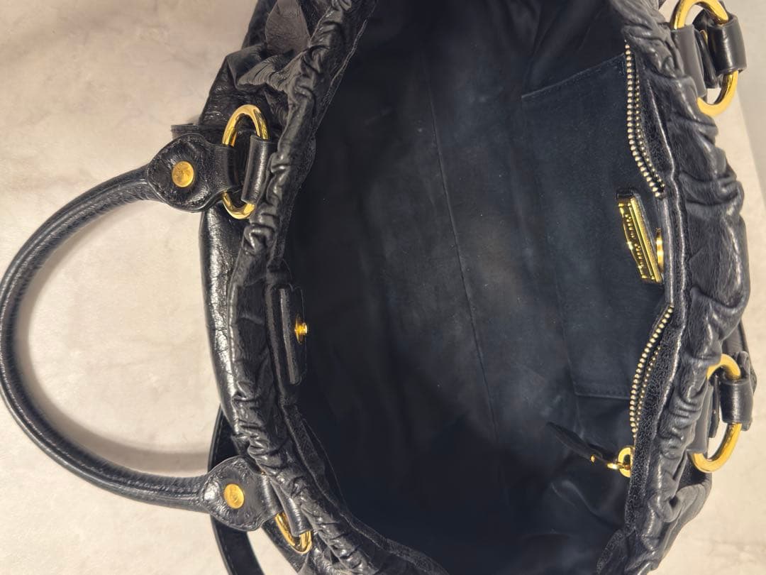 中古　MIU MIU（ミュウミュウ）　レザーハンドバッグ×